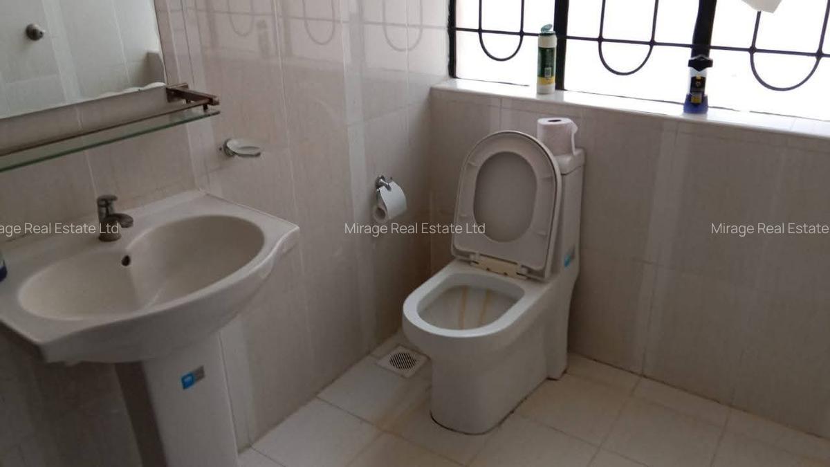 2 Bed Apartment with Swimming Pool in Kilimani - 14