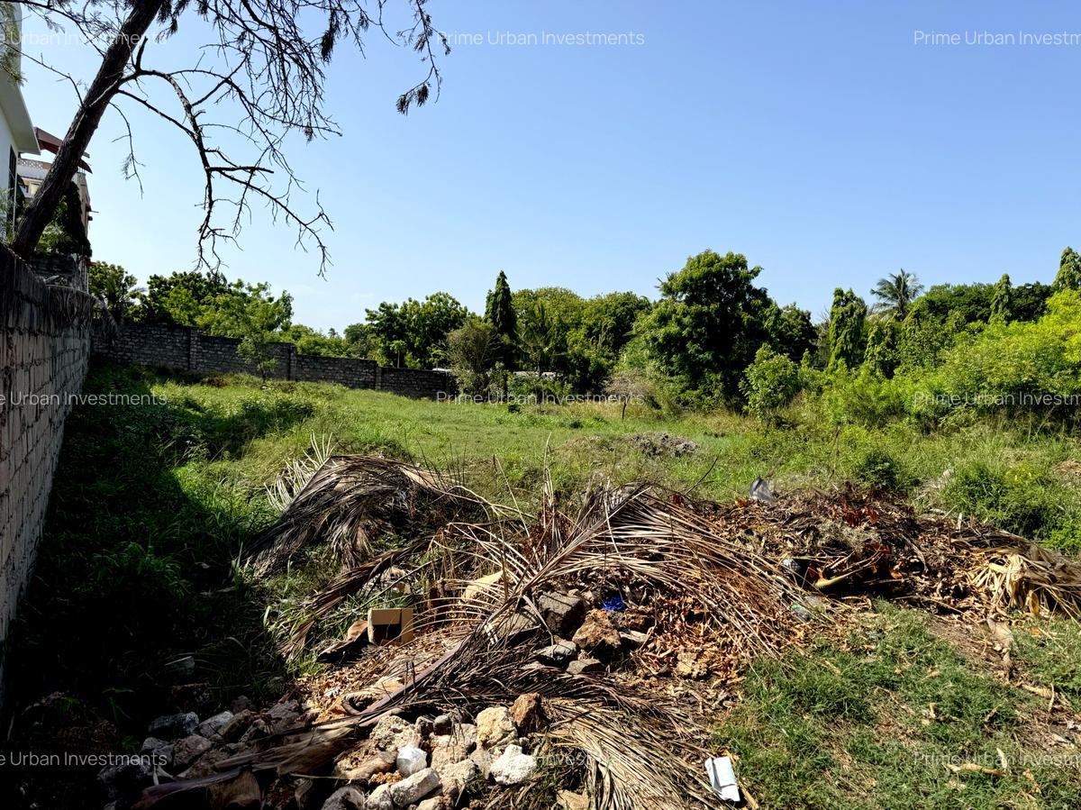 1,000 m² Residential Land at Serena Residence Lane 601 - 8