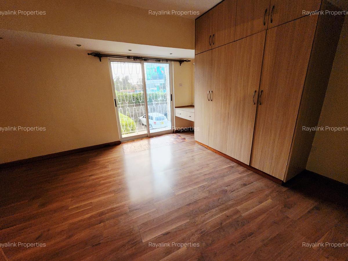 4 Bed Townhouse with En Suite at Kilimani - 7