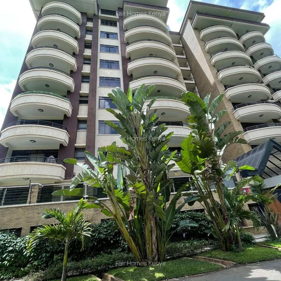 4 Bed Apartment with En Suite at Riverside Drive - 17
