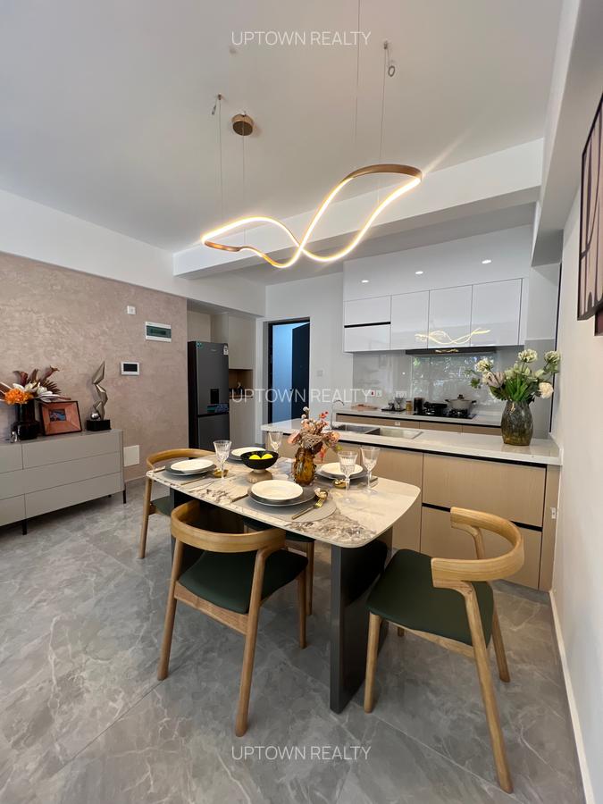 3 Bed Apartment with En Suite at Lavington - 2