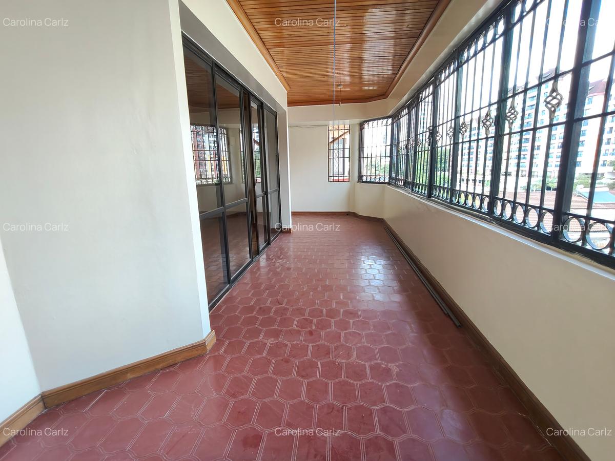 3 Bed Apartment with En Suite at Brookside Drive - 3