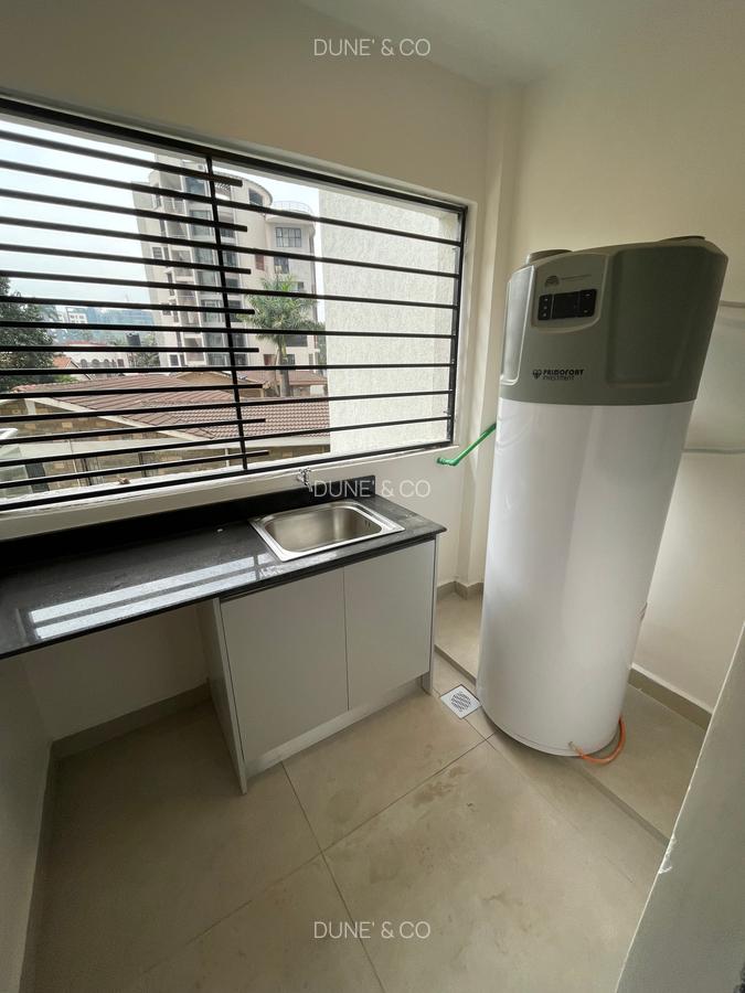 Serviced 2 Bed Apartment with En Suite in Westlands Area - 10