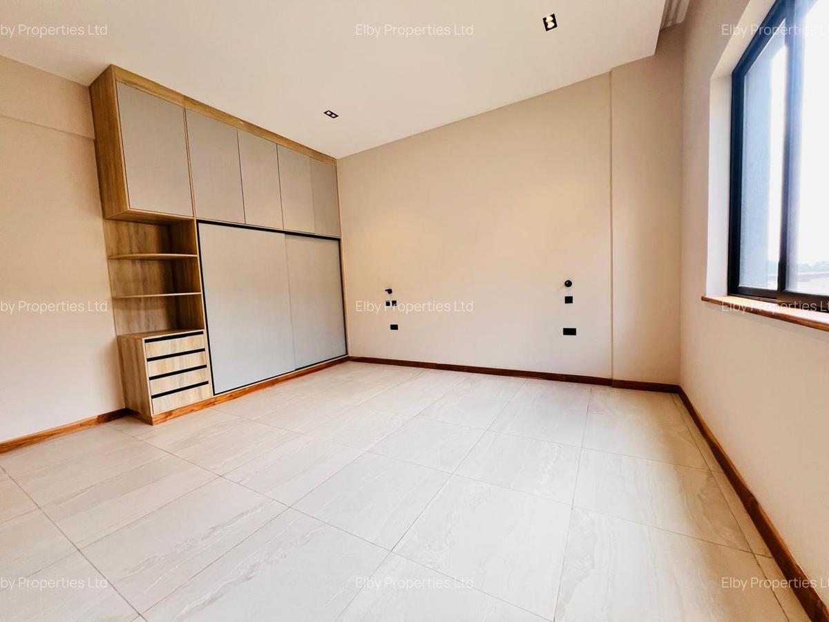 4 Bed Apartment with En Suite in Loresho - 14