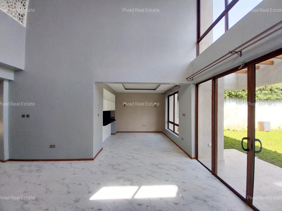 4 Bed Townhouse with Swimming Pool in Runda - 18