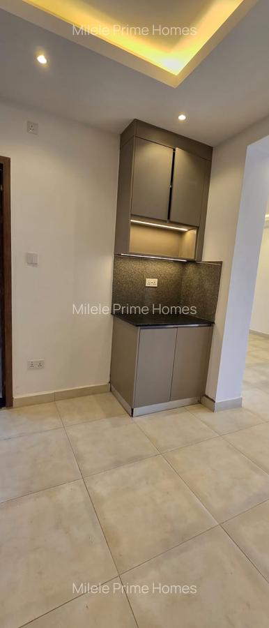 Serviced 4 Bed Apartment with En Suite in Parklands - 11