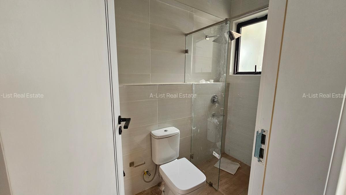 6 Bed Apartment with En Suite at General Mathenge - 13