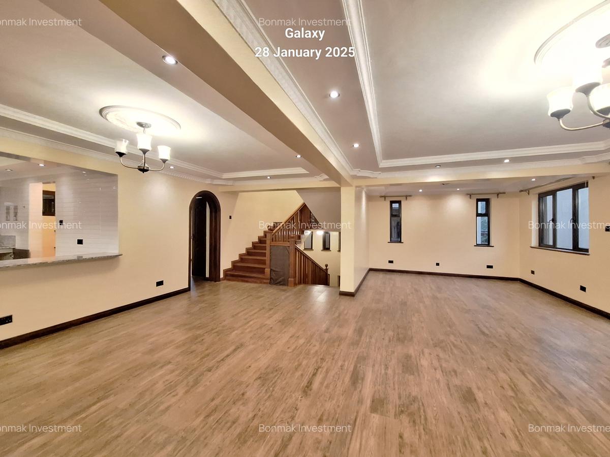 4 Bed Townhouse with En Suite at Off James Gichuru - 6