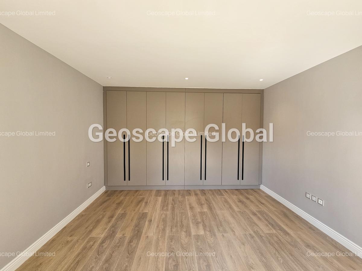 3 Bed Apartment with En Suite in Runda - 11