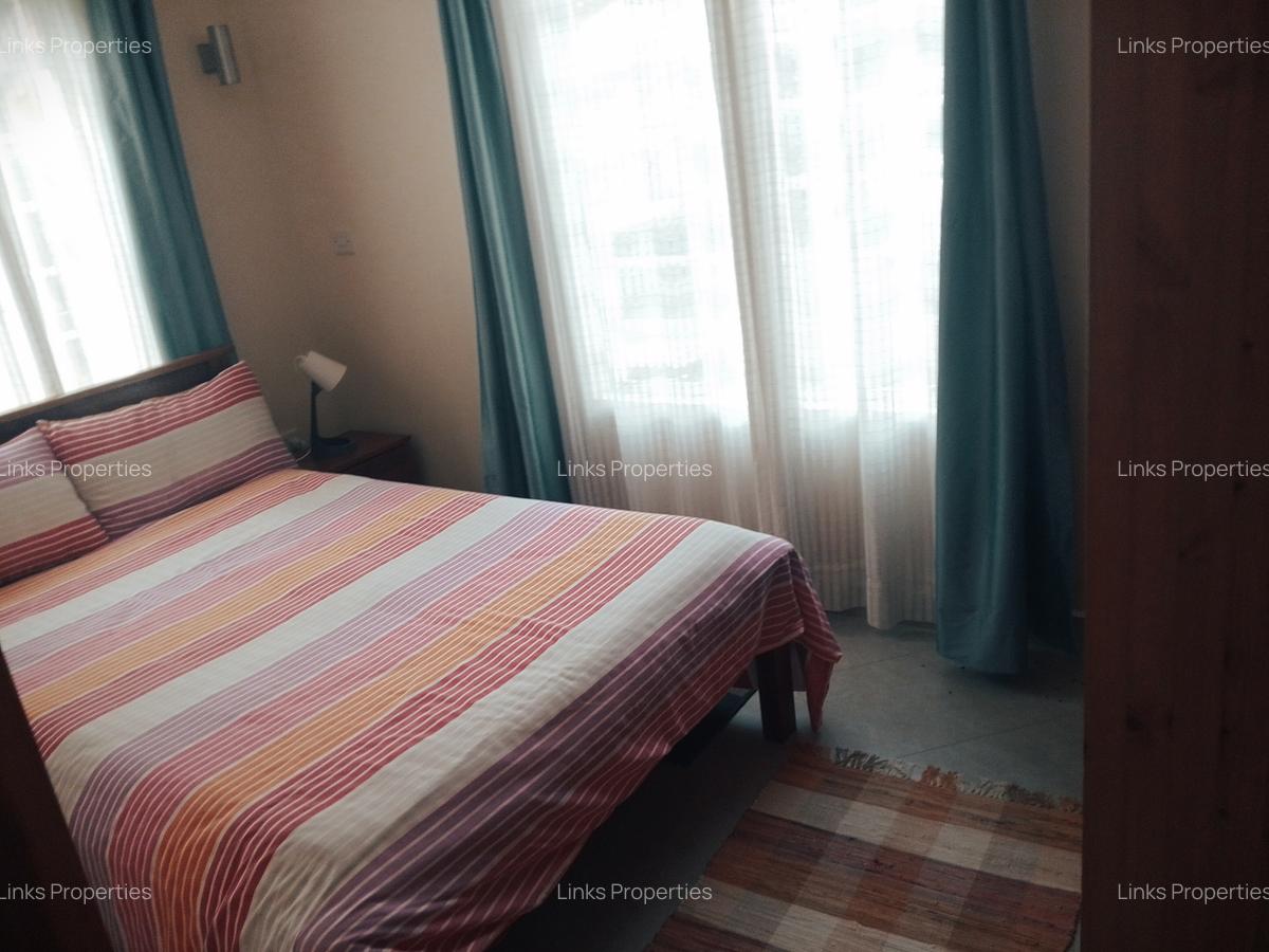 1 Bed House with En Suite at Karen - 11