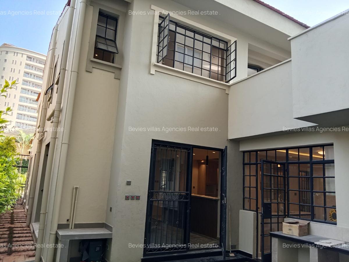 4 Bed Townhouse with En Suite at Westlands - 1