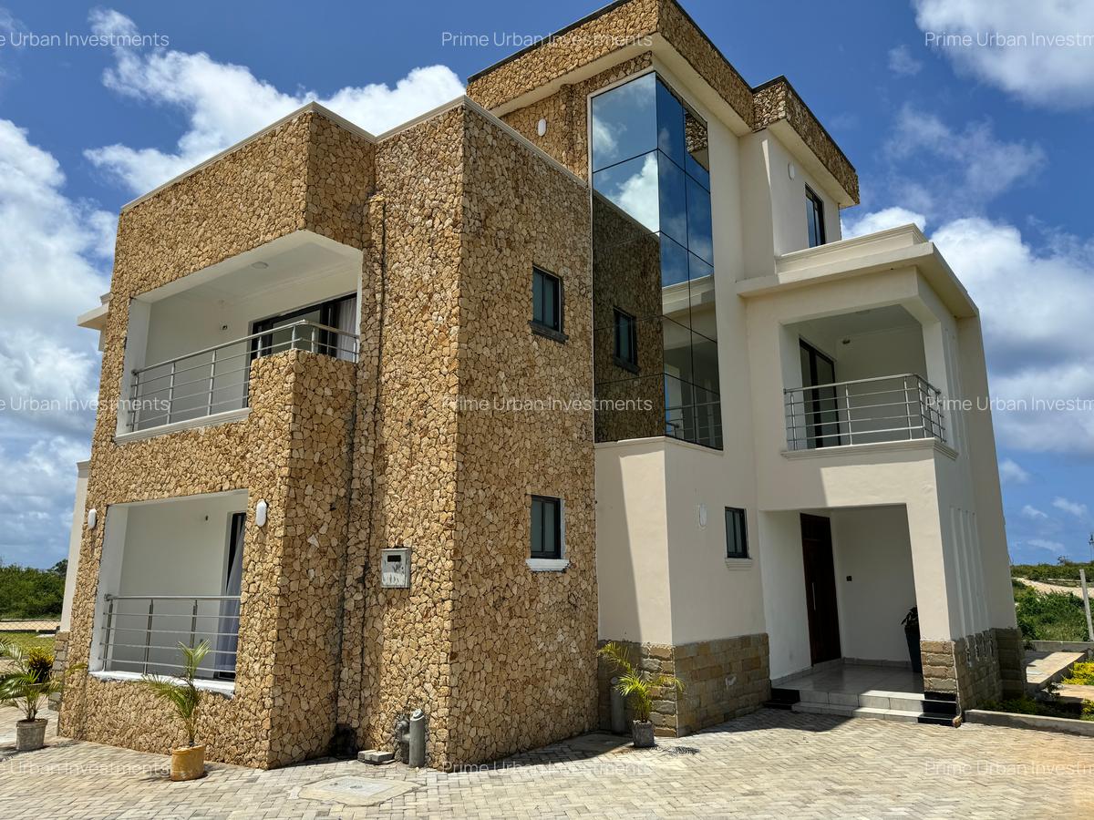4 Bed Townhouse with En Suite in Vipingo - 4