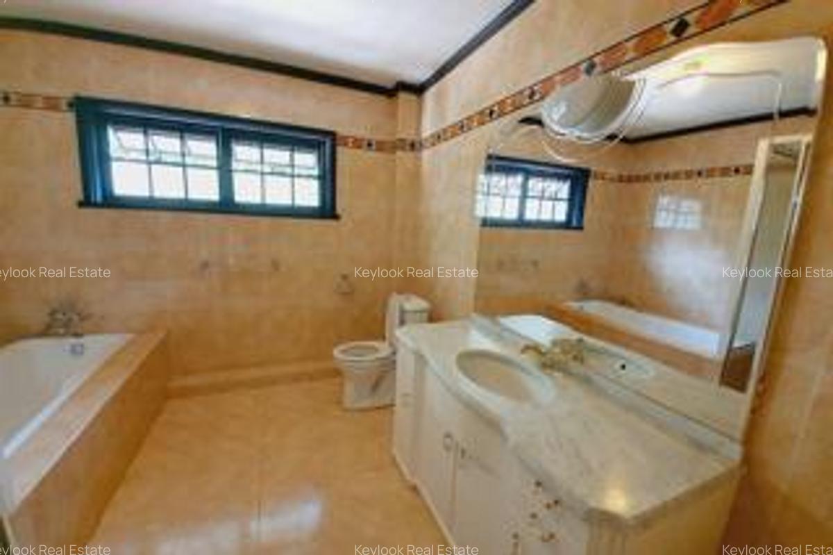 4 Bed Townhouse with En Suite at Off Mzima Spring - 9