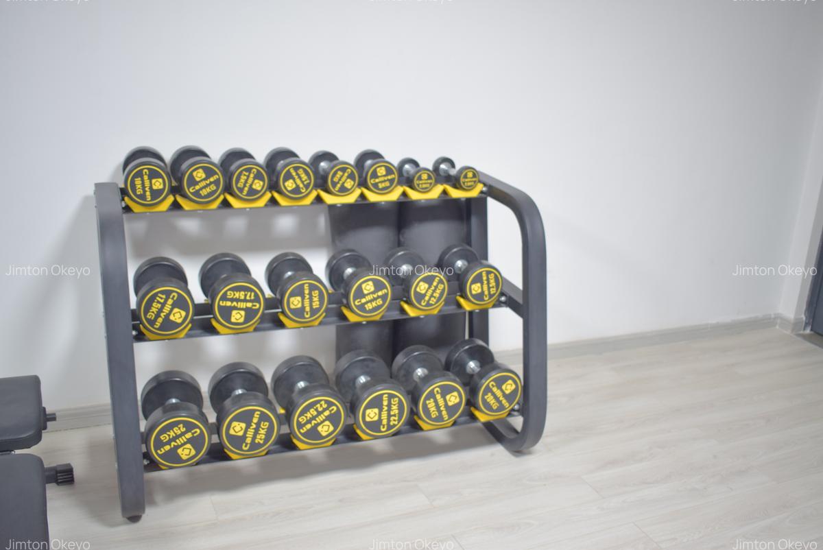 3 Bed Apartment with Swimming Pool at Ellan Park Road - 3