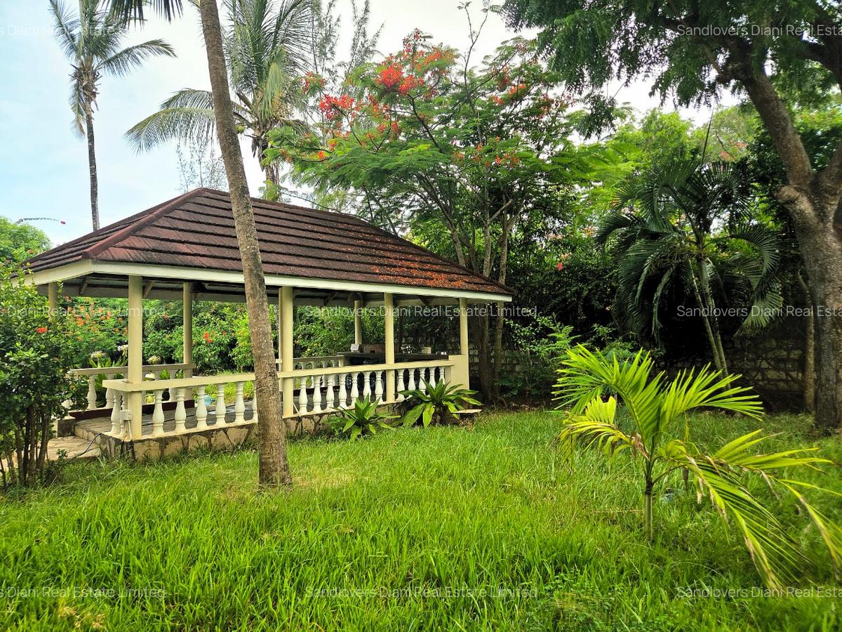 4 Bed Villa with En Suite in Diani - 8