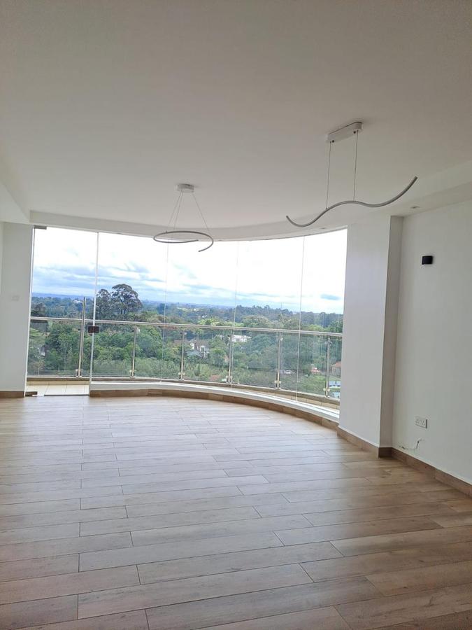 3 Bed Apartment with En Suite at Parklands - 2