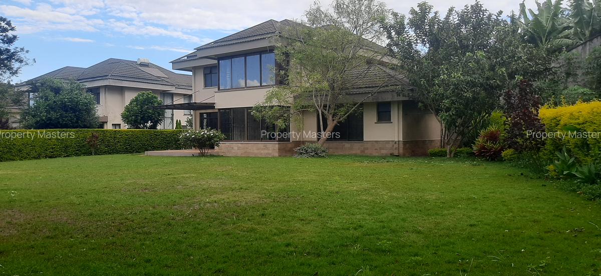 4 Bed Villa with En Suite at Ridgeways - 1