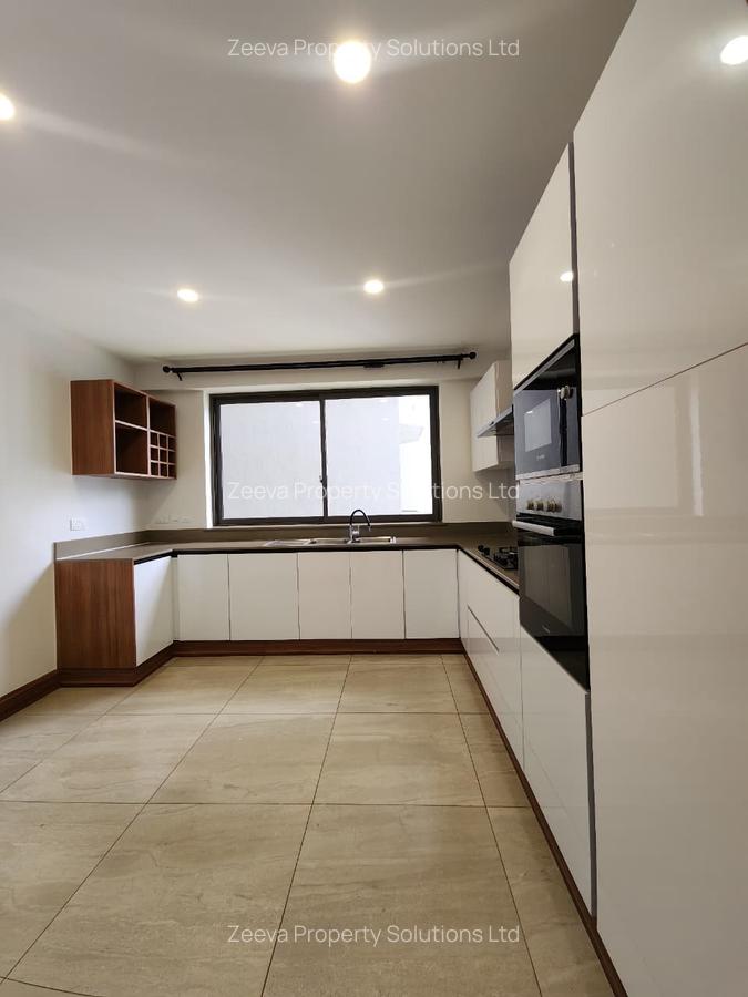 3 Bed Apartment with En Suite in Westlands Area - 4