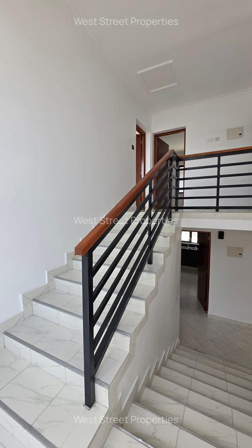 3 Bed Townhouse with En Suite at Arthiriver - 14