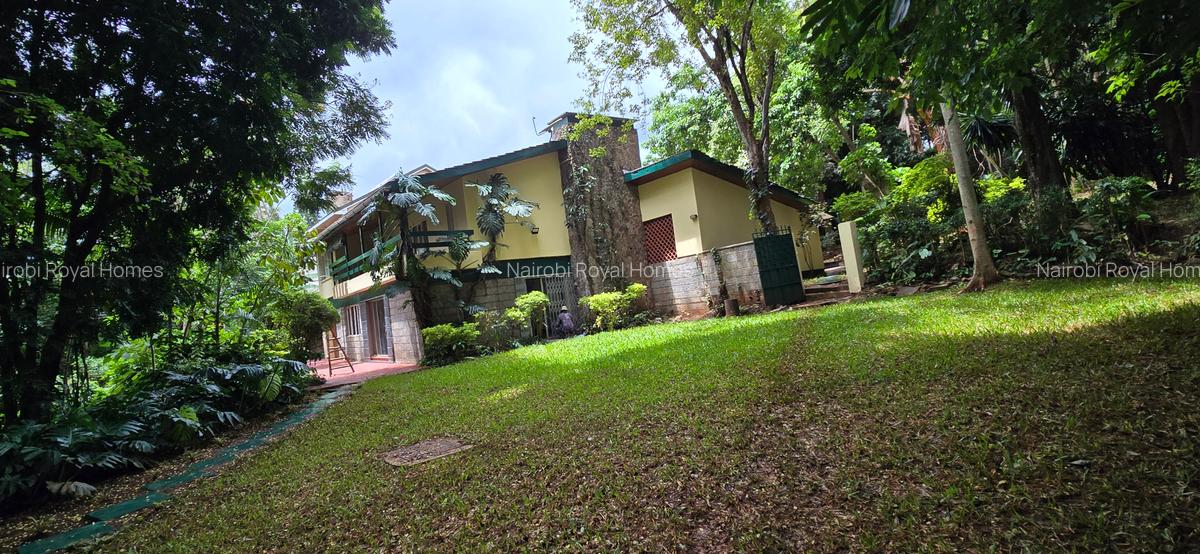 4 Bed House with En Suite at Lavington Green - 7