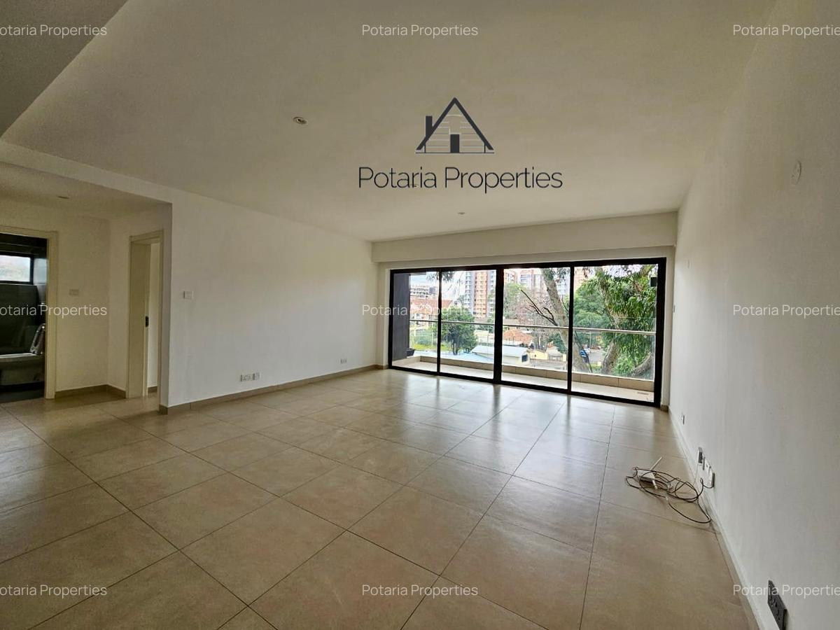 2 Bed Apartment with En Suite in Lavington - 3