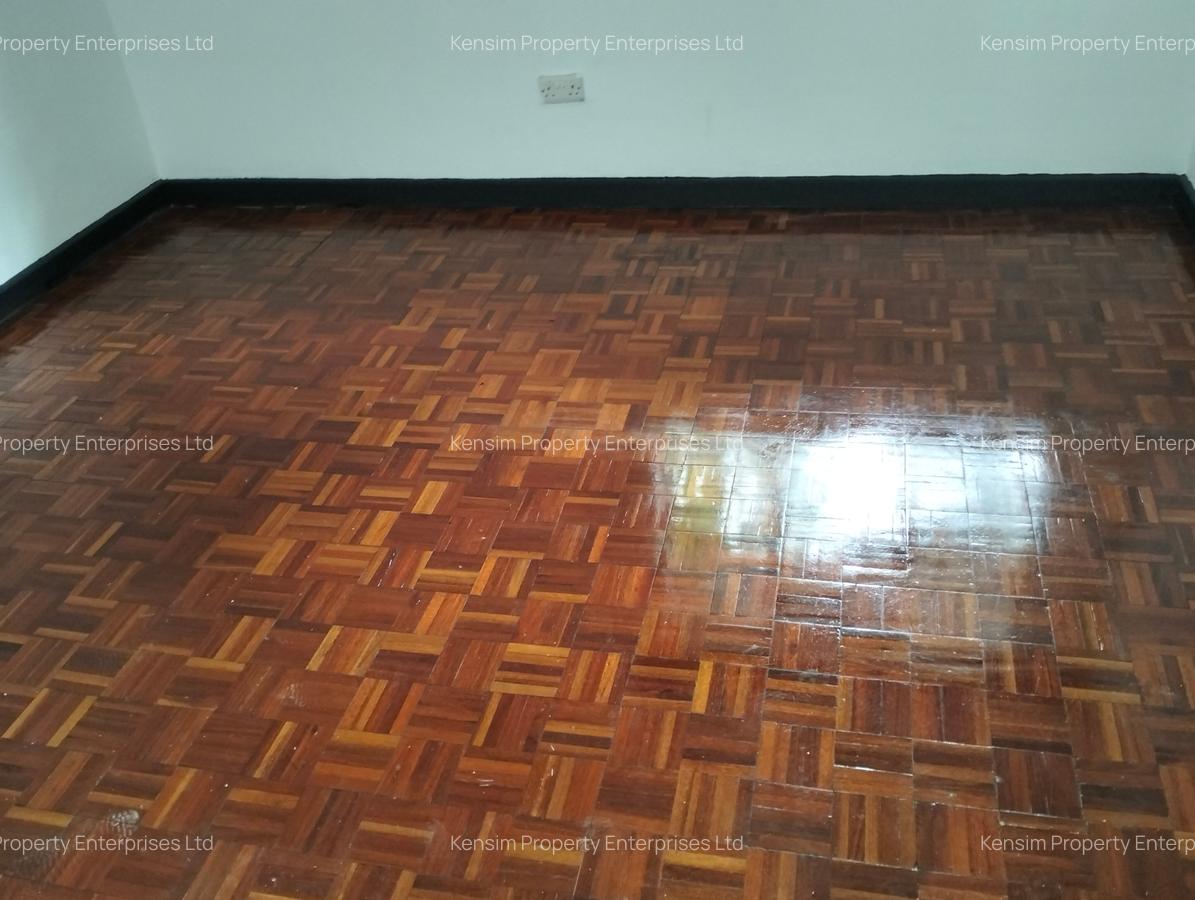 4 Bed Townhouse with En Suite in Lavington - 16