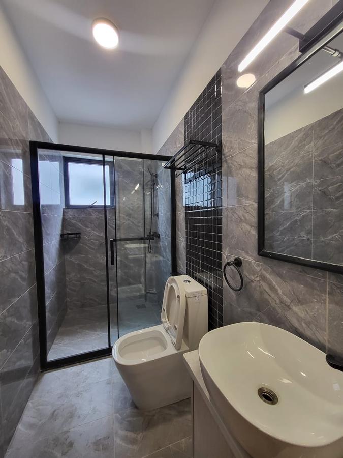 2 Bed Apartment with Swimming Pool in Kilimani - 11