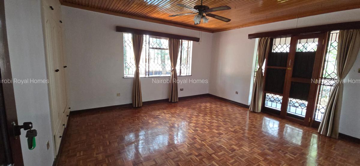 5 Bed House with En Suite at Runda Road - 16