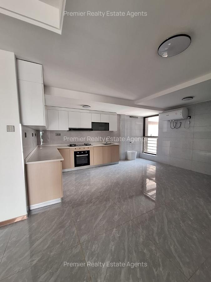 2 Bed Apartment with En Suite at Riverside - 2