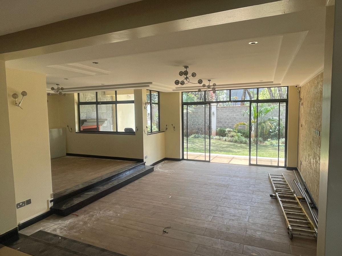 5 Bed Villa with En Suite in Lavington - 3