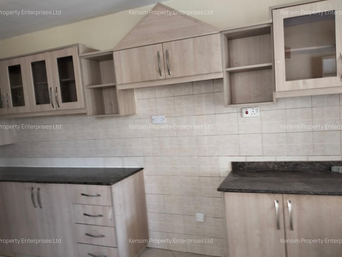 4 Bed Townhouse with En Suite in Lavington - 15