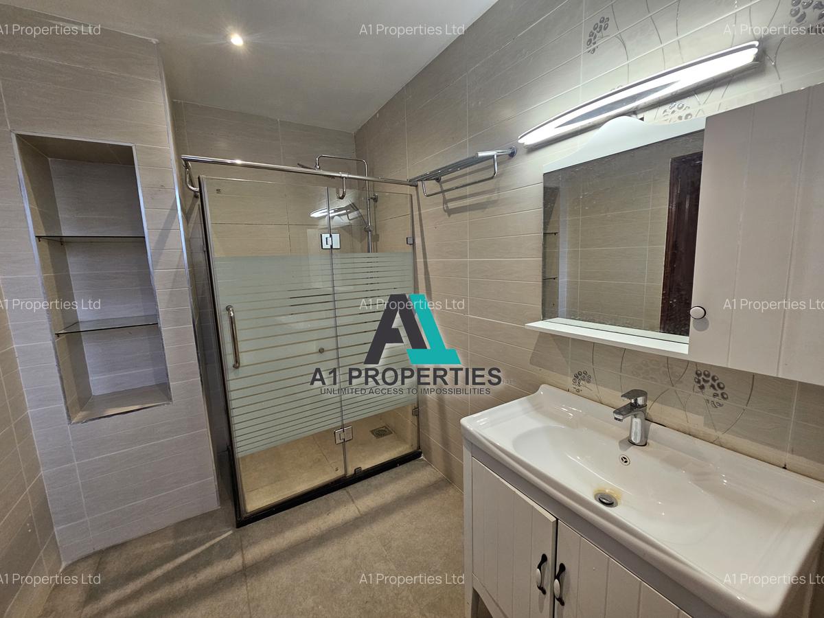 4 Bed Townhouse with En Suite in Lavington - 13