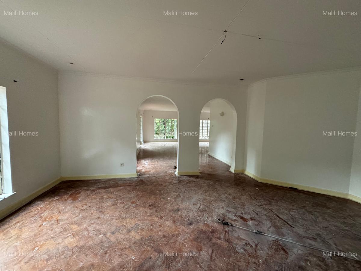 4 Bed House in Lavington - 6