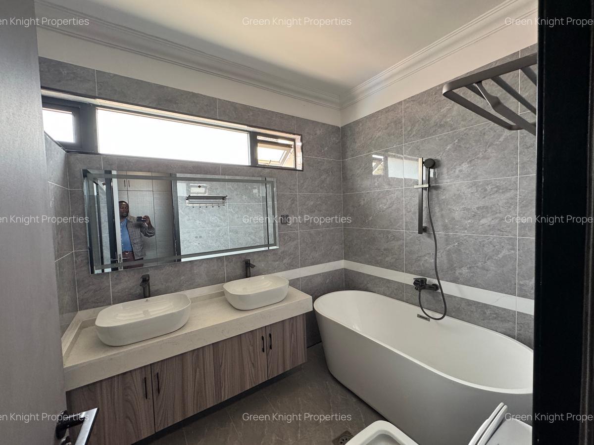 Serviced 4 Bed Apartment with En Suite in Lavington - 9