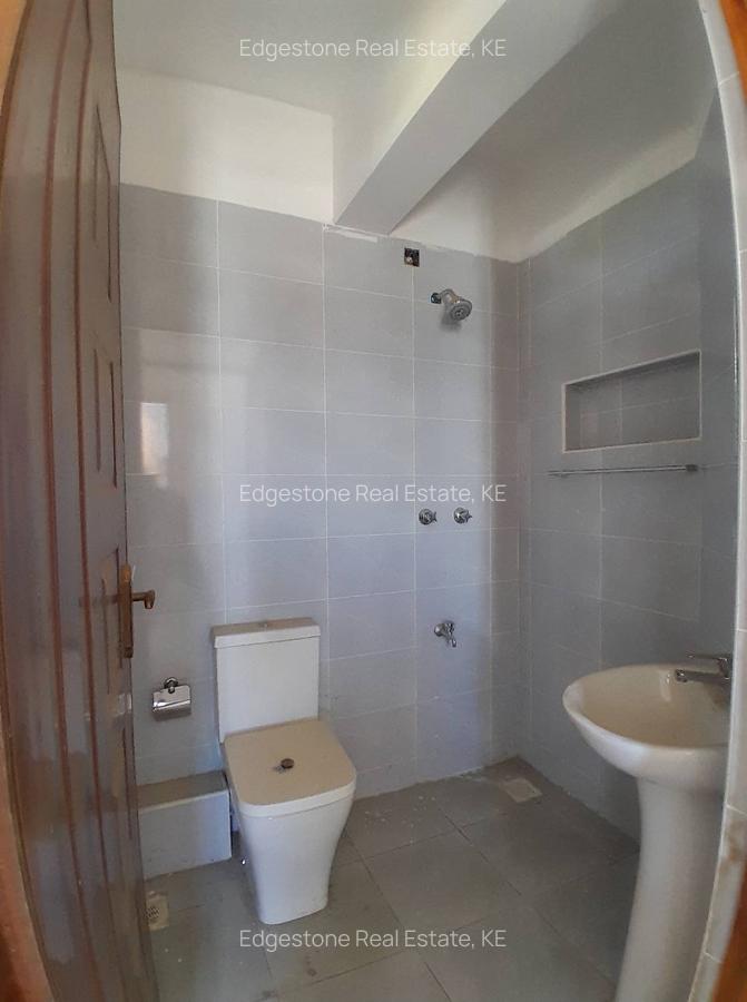 2 Bed Apartment with En Suite in Mtwapa - 13