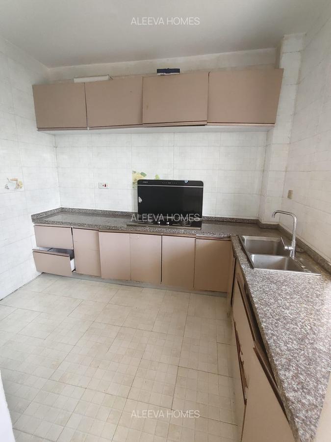 3 Bed Apartment with En Suite in Kileleshwa - 10