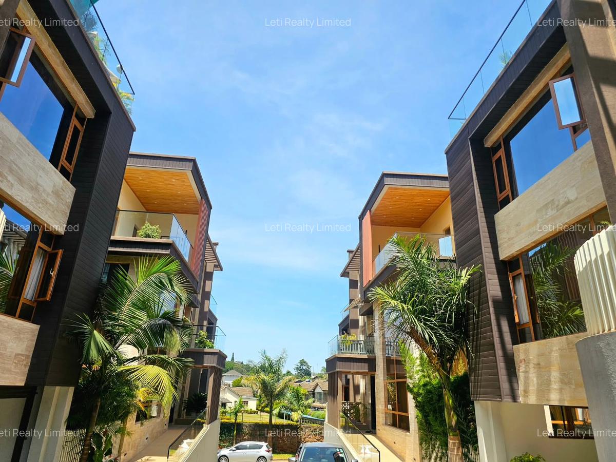 6 Bed Townhouse with En Suite in Lavington - 2