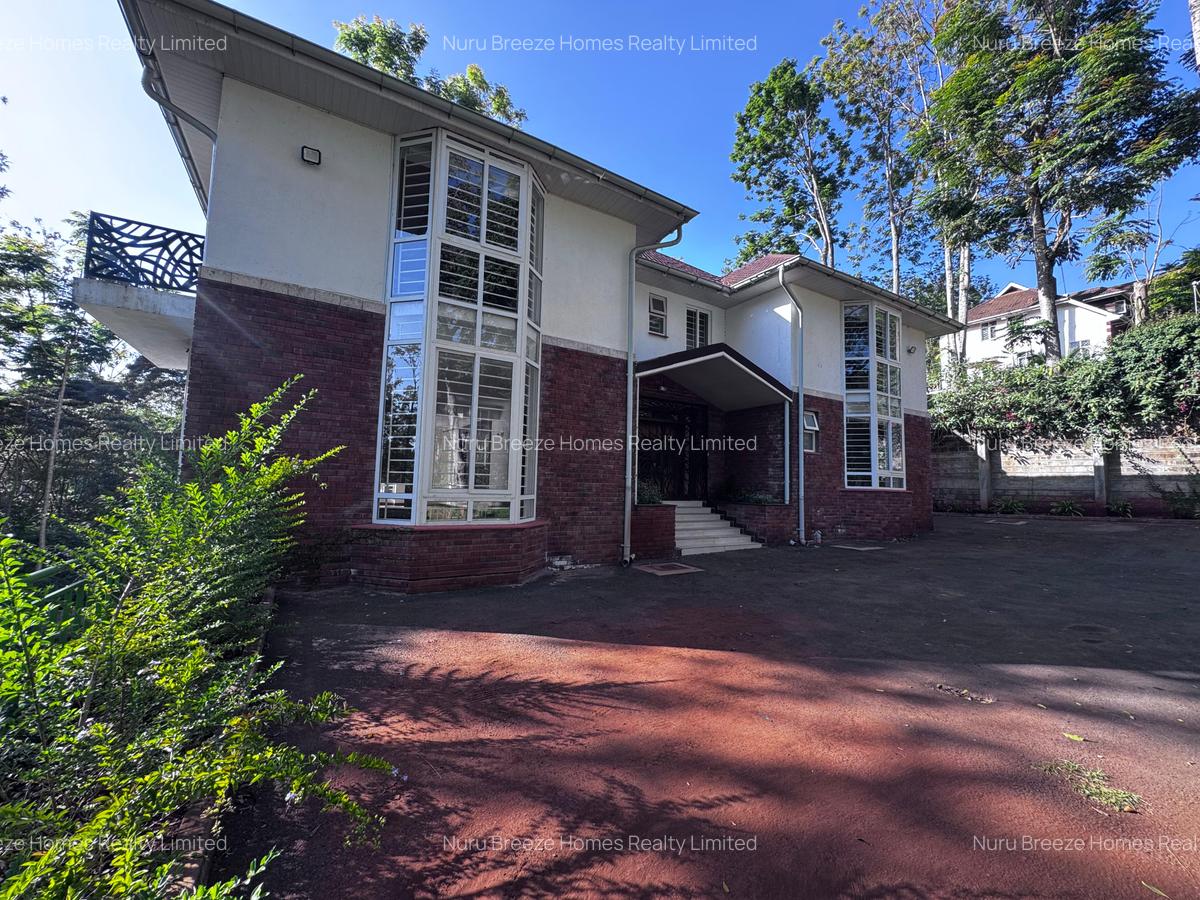 5 Bed Townhouse with En Suite in Rosslyn - 9