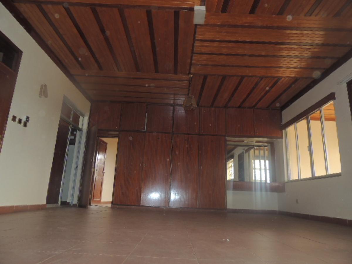 5 Bed Townhouse with En Suite at Runda Mimosa Road - 5