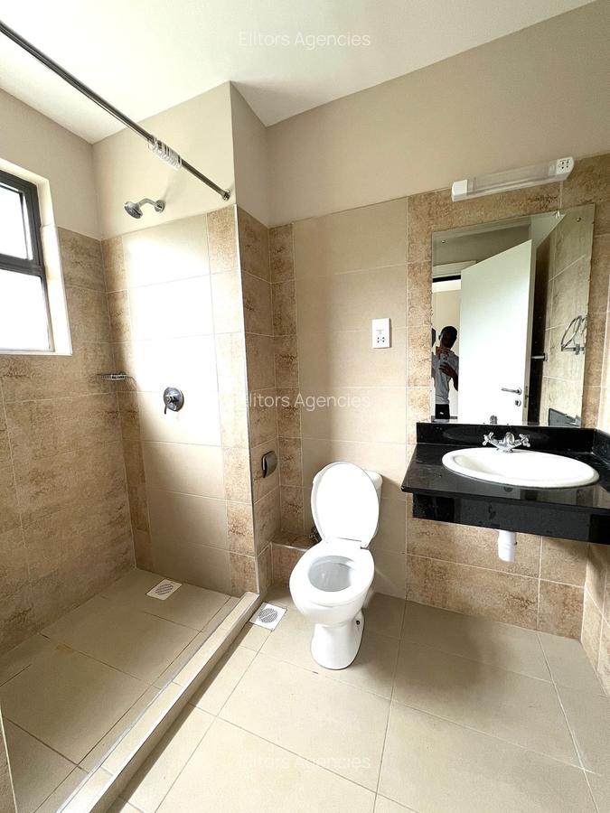 3 Bed Apartment with En Suite at Kirawa Road - 11