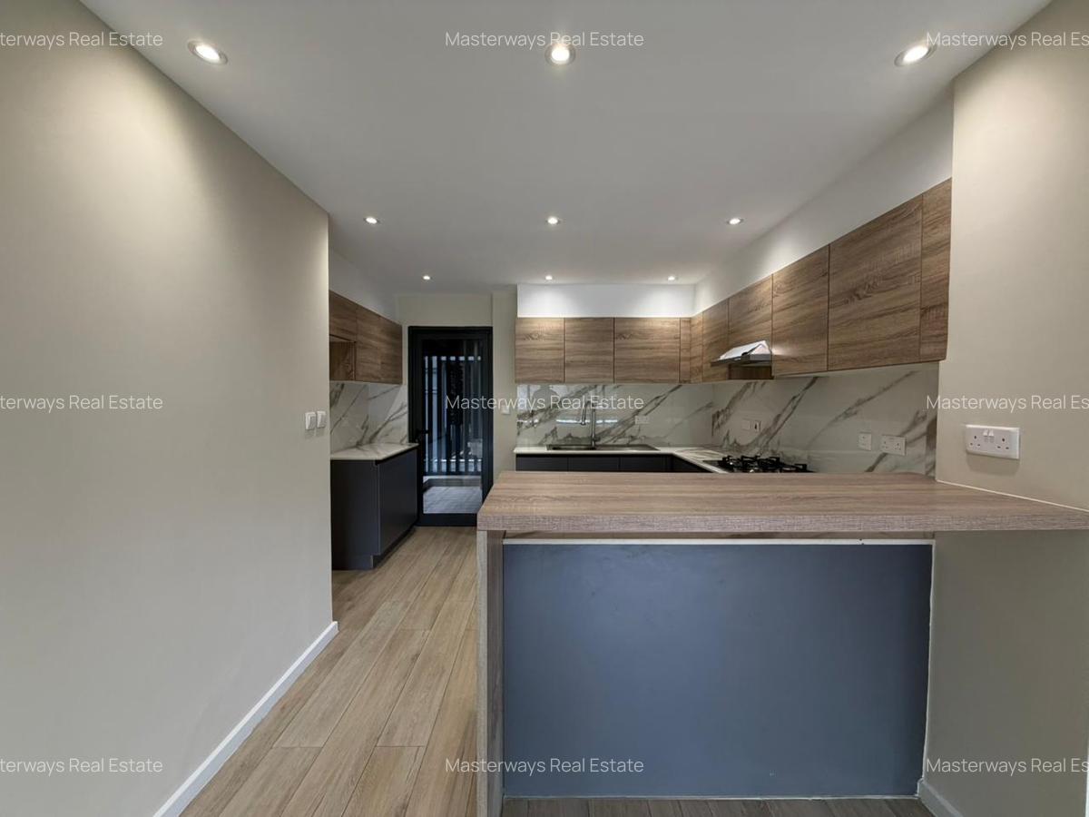 2 Bed Apartment with En Suite in Riverside - 2