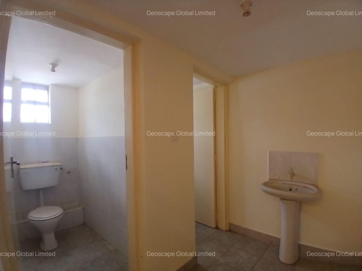 7,199 ft² Warehouse with Parking in Ruaraka - 8