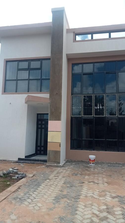 4 bed house with en suite in ruiru