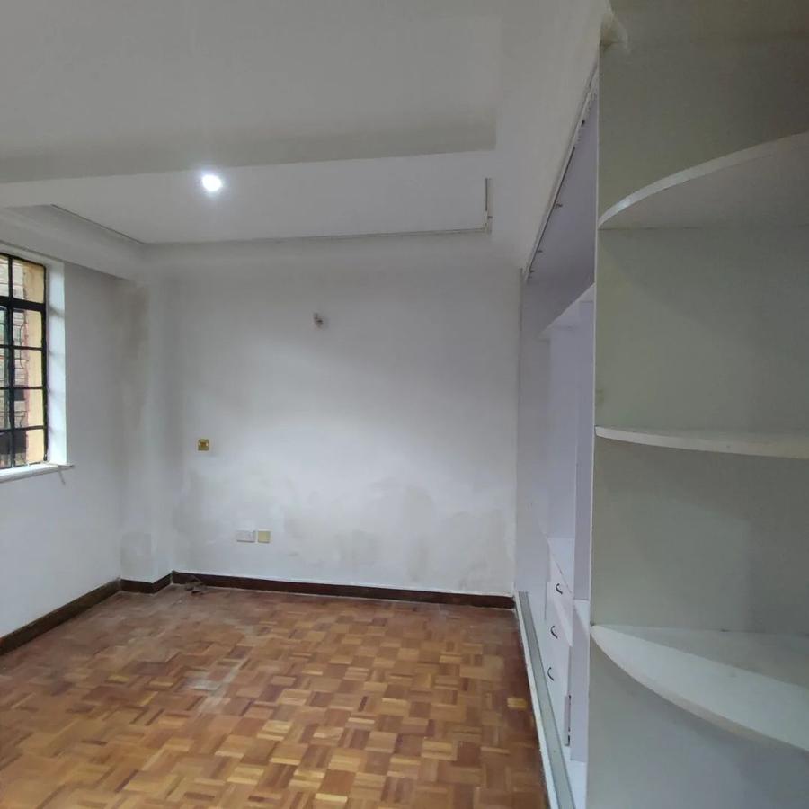 3 Bed Apartment with En Suite at Naivasha Road - 10