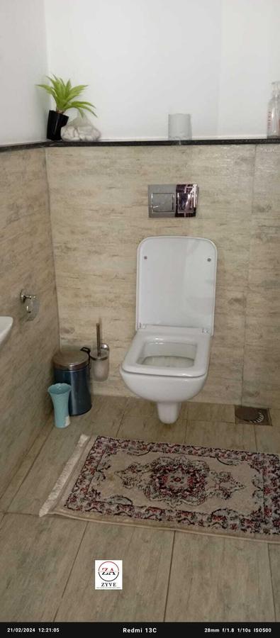 Serviced 1 Bed Apartment with En Suite at Near Yaya Center - 8