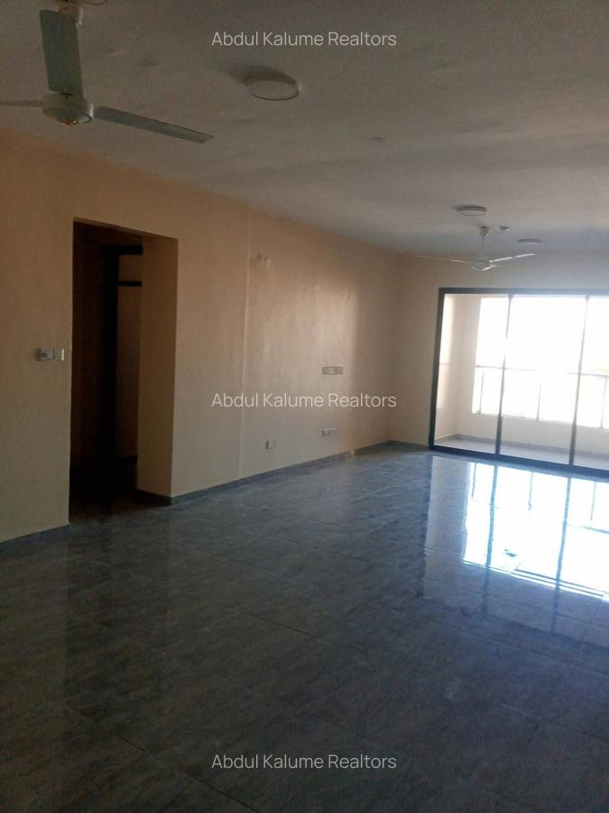 Serviced 3 Bed Apartment with En Suite at Nyali - 10