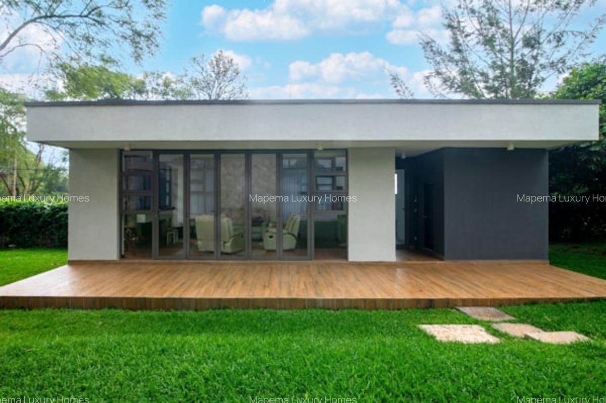 5 Bed House with En Suite at Miotoni - 17