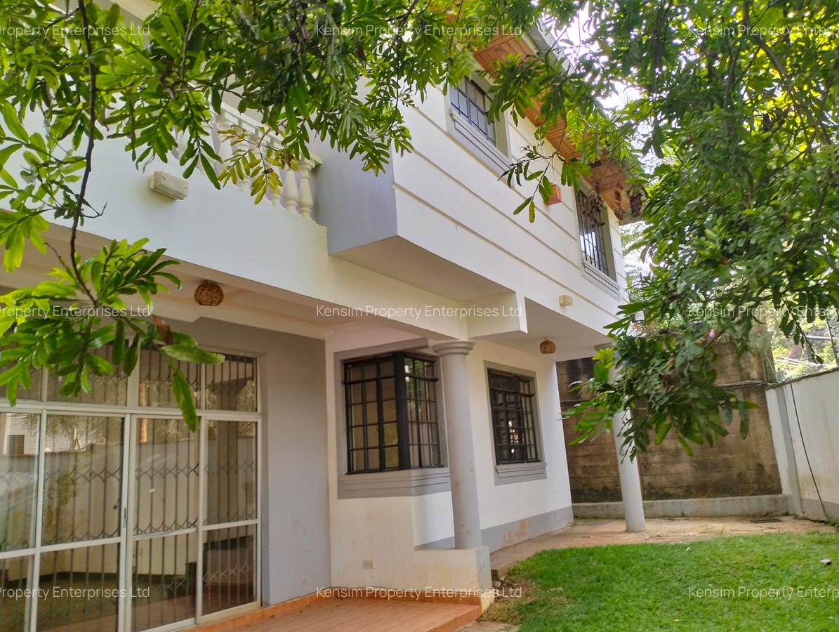 4 Bed Townhouse with En Suite in Lavington - 5