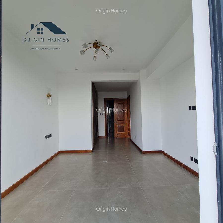 3 Bed Apartment with En Suite at Riverside Drive - 9