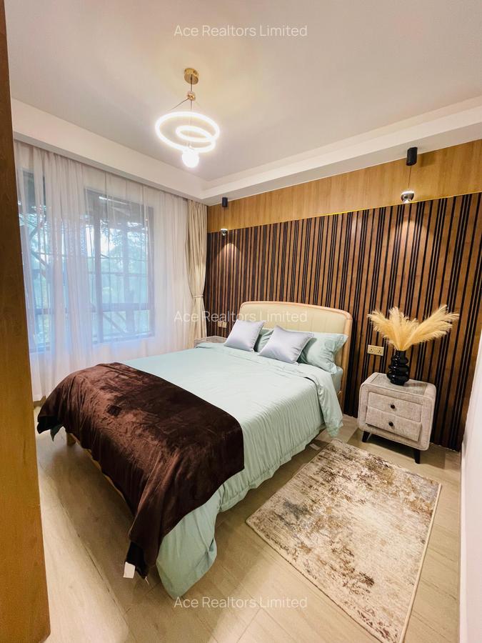4 Bed Apartment with En Suite at Near Royal Golf Club - 10